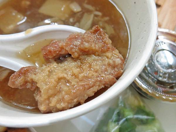 【台北美食】柴寮仔鯊魚煙-超過百年的老字號小吃店 【台北美食】柴寮仔鯊魚煙-超過百年的老字號小吃店