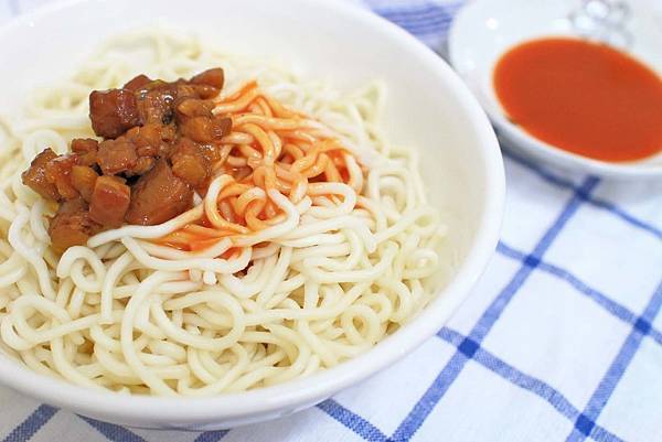 【醬料新選擇】愛之味喜卡沙辣椒醬-豐富天然食材的美味辣椒醬