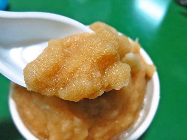 【蘆洲美食】呂記古早味豆花-排隊人潮沒停過，CP值爆表美食！