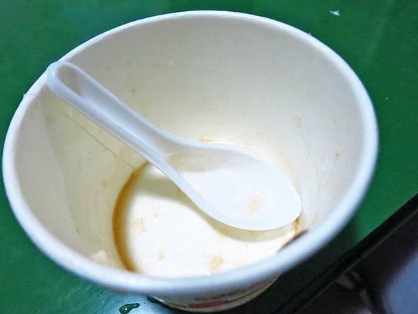 【蘆洲美食】呂記古早味豆花-排隊人潮沒停過，CP值爆表美食！