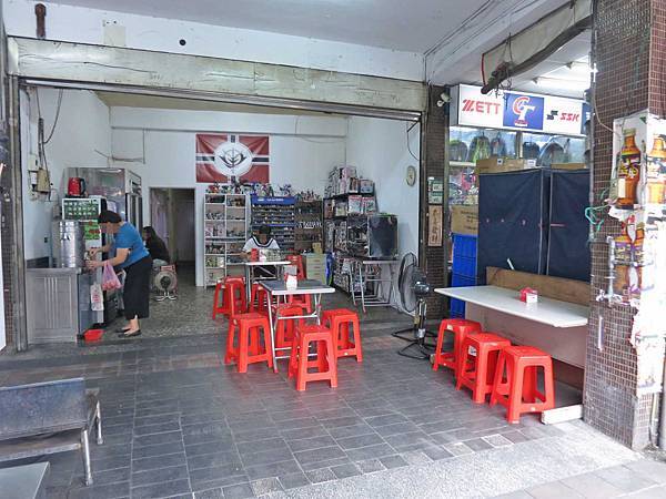 【三重美食】九池肉林-CP值爆表！５０元就能吃到美味又料好實在的炒麵