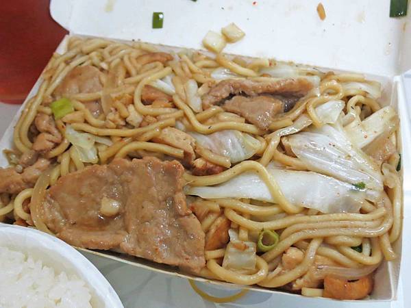 【三重美食】九池肉林-CP值爆表！５０元就能吃到美味又料好實在的炒麵