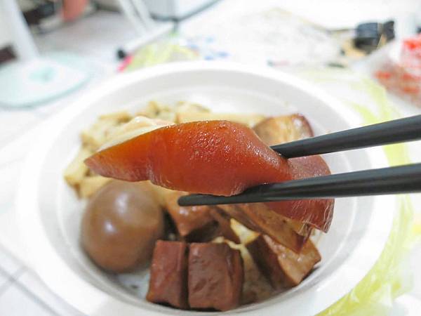 【台北美食】蔡家傳當歸豬腳豬腳飯-超大又厚實的豬腳飯