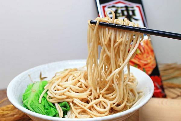 【宅配美食】三風製麵辣麵系列-比現煮還要美味的方便麵！