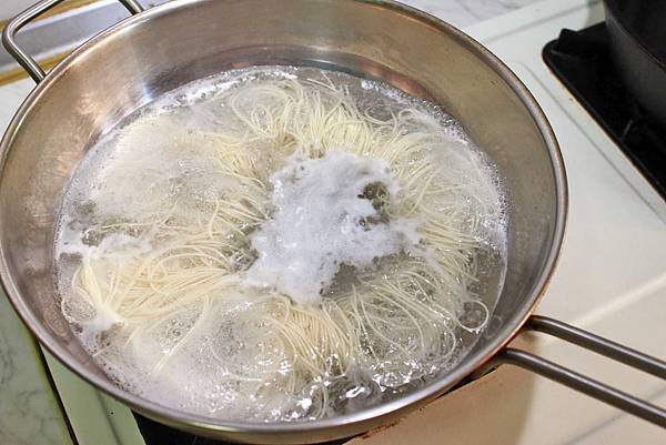 【宅配美食】三風製麵辣麵系列-比現煮還要美味的方便麵！