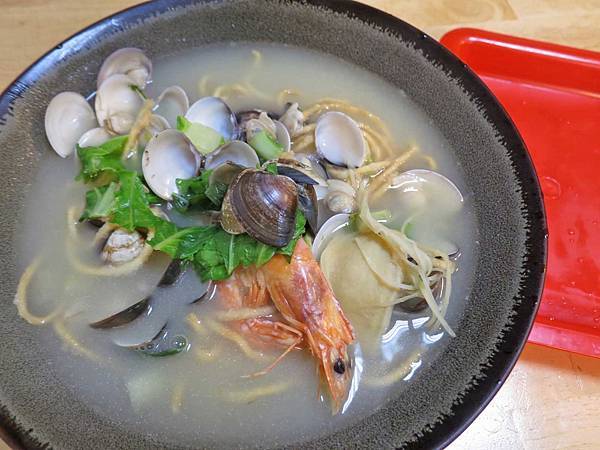 【台北美食】福星廣東粥蛤蜊麵-堆成一座小山的爆多蛤蜊 【台北美食】福星廣東粥蛤蜊麵-堆成一座小山的爆多蛤蜊