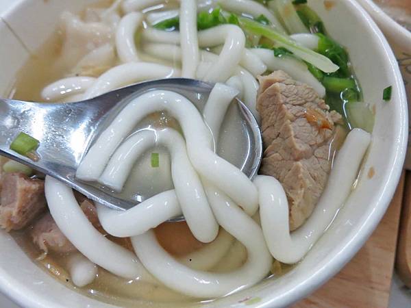 【三重美食】連小姐鹹湯圓米苔目-便宜又美味的高CP值美食