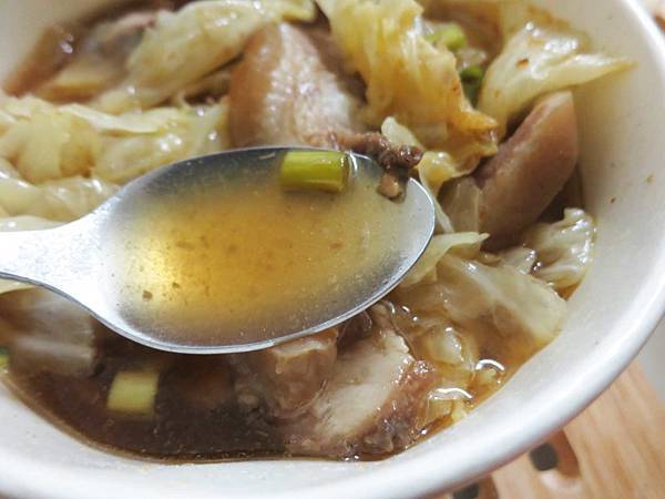 【三重美食】連小姐鹹湯圓米苔目-便宜又美味的高CP值美食