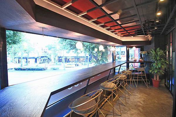 【台北美食】鴨皇閣D'Palace-吃了會令人著迷的烤鴨與星馬特色料理