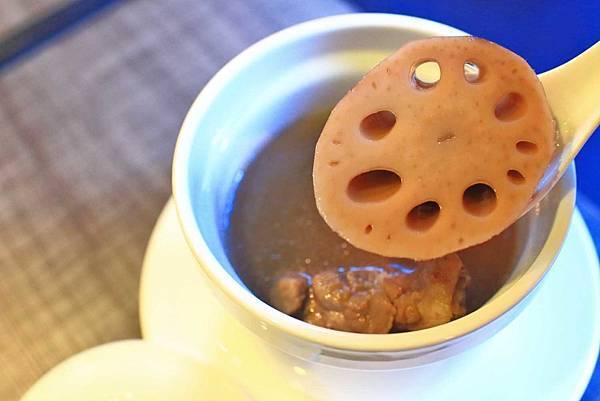 【台北美食】鴨皇閣D'Palace-吃了會令人著迷的烤鴨與星馬特色料理