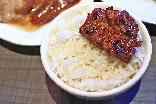 【台北美食】鴨皇閣D'Palace-吃了會令人著迷的烤鴨與星馬特色料理