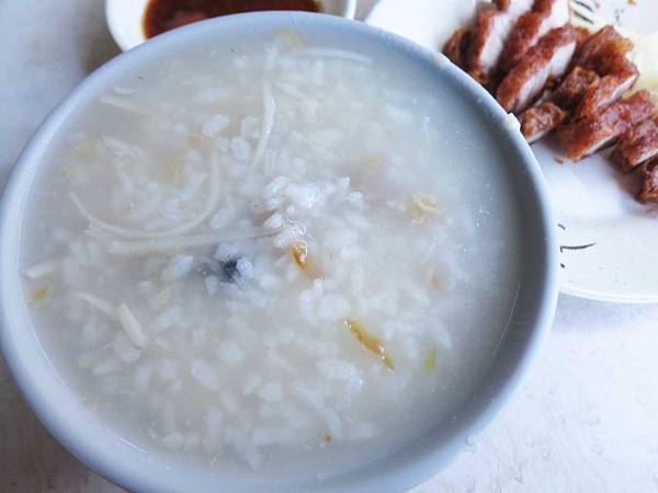 【台北美食】雙連肉粥-超過40年老字號鹹粥店