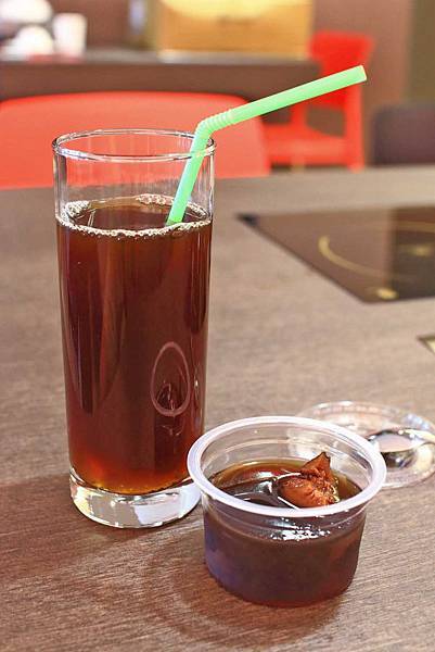 【台北美食】紅九九個人鴛鴦鍋-首創！一個人也可以吃鴛鴦麻辣火鍋