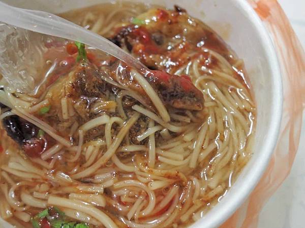 【蘆洲美食】無名素食麵線-經常大排長龍的素食麵線店