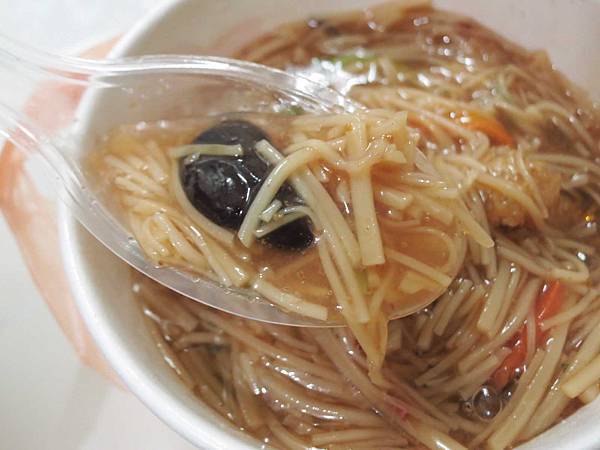 【蘆洲美食】無名素食麵線-經常大排長龍的素食麵線店