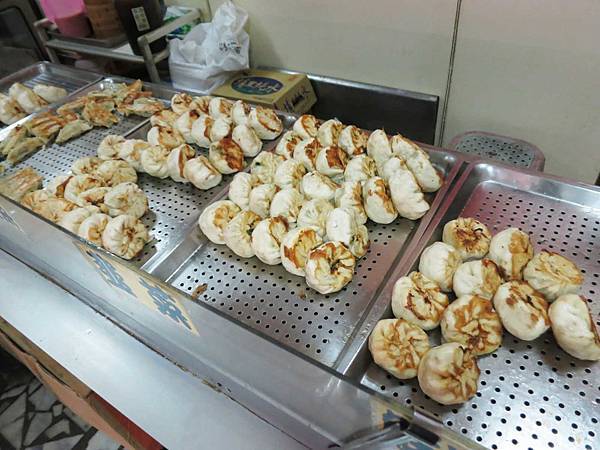 【桃園美食】大林豆漿水煎包-附近居民推薦的美味水煎包