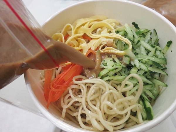 【蘆洲美食】慶記手工涼麵-麵條Q彈又吸醬汁的美味涼麵