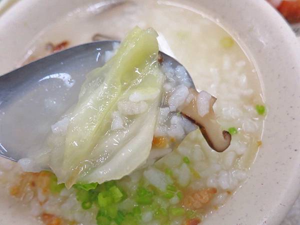 【三重美食】168鹹粥店-吃過的人都讚不絕口的鹹粥店