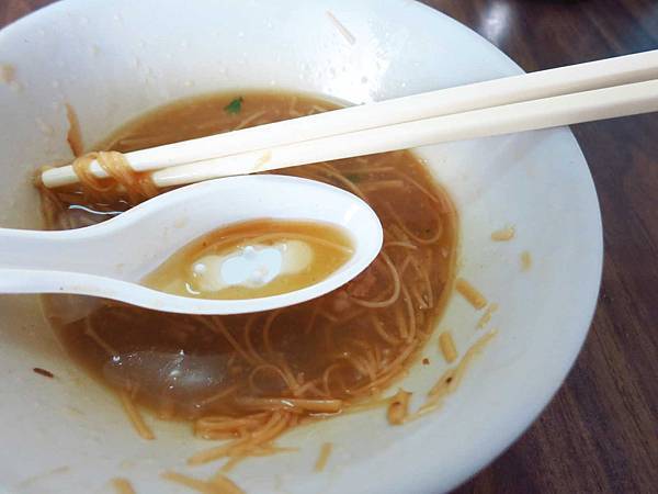 【台北美食】雙連蚵仔麵線-清爽又美味迷人的麵線店