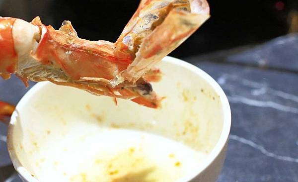 【中和美食】八海食潮當代鍋物-８種不同品種蝦子堆成一座小山的爆誇張美食