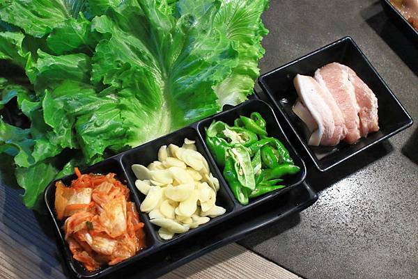 【台南美食】愛烤愛對囉-CP值爆表！高檔頂級的食材品質，卻一點都不貴！超划算的價格讓你吃到飽！