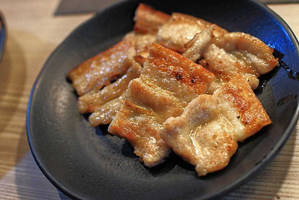 【台南美食】愛烤愛對囉-CP值爆表！高檔頂級的食材品質，卻一點都不貴！超划算的價格讓你吃到飽！