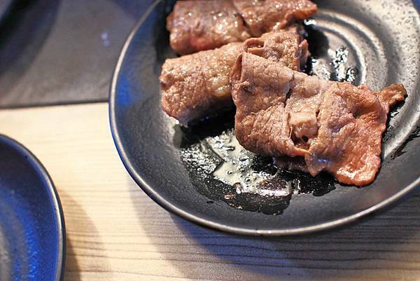 【台南美食】愛烤愛對囉-CP值爆表！高檔頂級的食材品質，卻一點都不貴！超划算的價格讓你吃到飽！