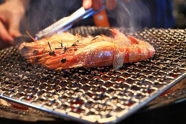 【台南美食】愛烤愛對囉-CP值爆表！高檔頂級的食材品質，卻一點都不貴！超划算的價格讓你吃到飽！