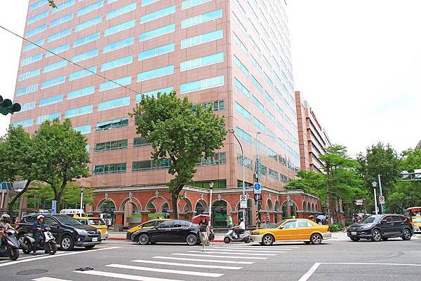 【台北建案】中山水美-捷運旁寧靜巷弄裡的時尚精品宅，生活機能完備，內行人才知道的絕佳地理位置