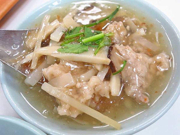 【台北美食】雙連街魯肉飯-超過40年老字號魯肉飯