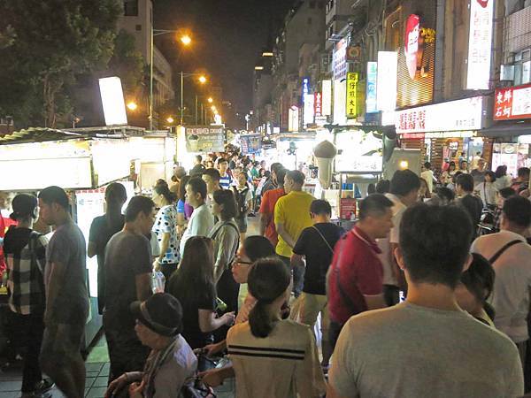 【台北建案】中山水美-捷運旁寧靜巷弄裡的時尚精品宅，生活機能完備，內行人才知道的絕佳地理位置