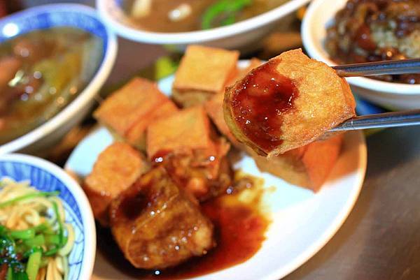 【台北美食】順路來紅燒肉羹-30年老字號美食，吃過的都讚不絕口