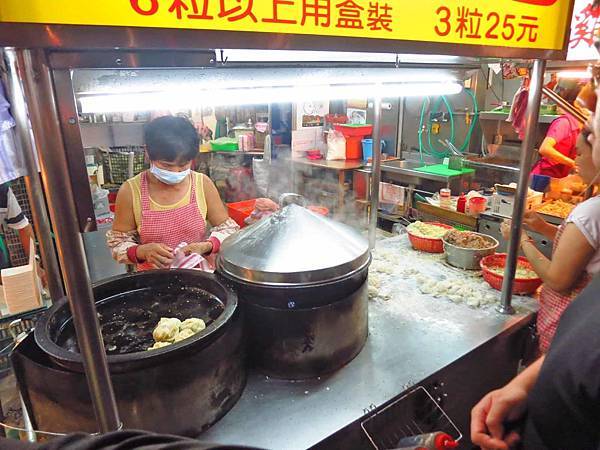 【台北美食】師大生煎包-經常大排長龍的美食小吃店