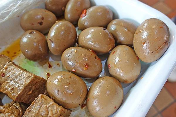 【台中美食】gai aa lobi 麻辣滷味(雞仔鴨仔滷味)-老闆級都推薦的頂級限量滷味