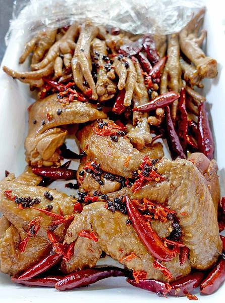 【台中美食】gai aa lobi 麻辣滷味(雞仔鴨仔滷味)-老闆級都推薦的頂級限量滷味