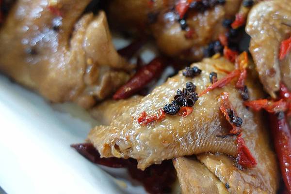 【台中美食】gai aa lobi 麻辣滷味(雞仔鴨仔滷味)-老闆級都推薦的頂級限量滷味