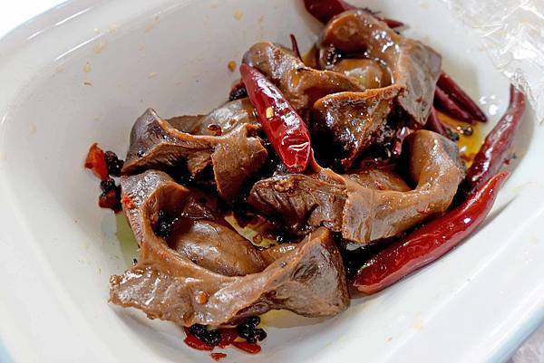 【台中美食】gai aa lobi 麻辣滷味(雞仔鴨仔滷味)-老闆級都推薦的頂級限量滷味