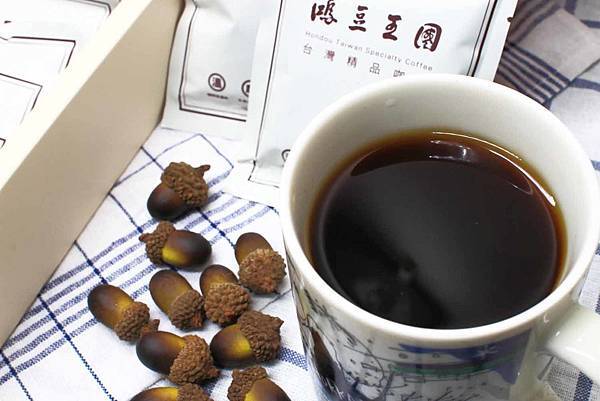 2018年的中秋節禮盒就是要特別一點-鴻豆咖啡100%台灣自產自銷農產品禮盒