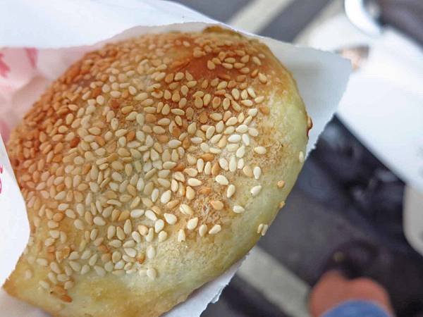 【林口美食】林口胡椒餅-20年老店的皮薄餡多胡椒餅