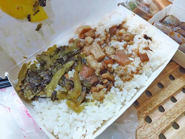 【蘆洲美食】花媽米粉湯-湯頭鮮美的美味米粉湯 【蘆洲美食】花媽米粉湯-湯頭鮮美的美味米粉湯