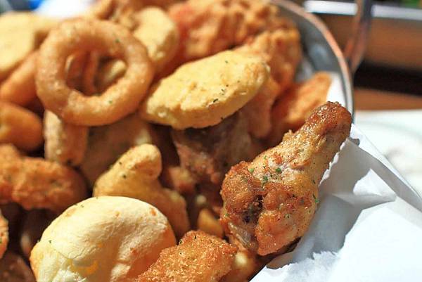 【台北美食】alamode Table-３個人也吃不完的無敵大份量美食！