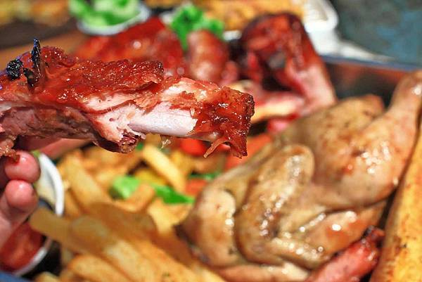 【台北美食】alamode Table-３個人也吃不完的無敵大份量美食！