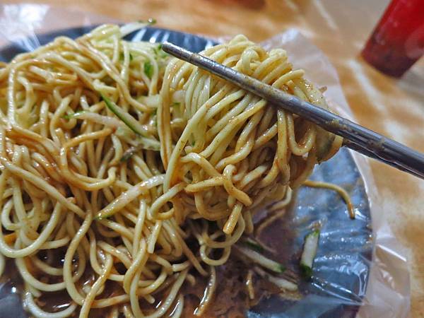 【台北美食】西安街涼麵臭豆腐-大份量又美味的低調美食