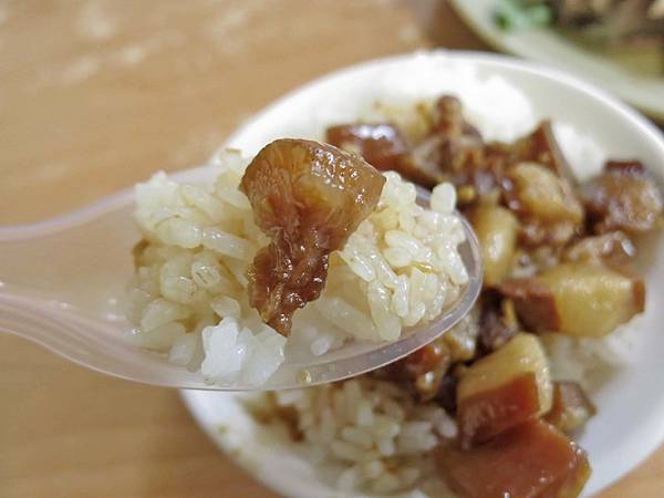 【台北美食】無名鵝肉擔-沒有店名卻深受大家歡迎的美食小吃店