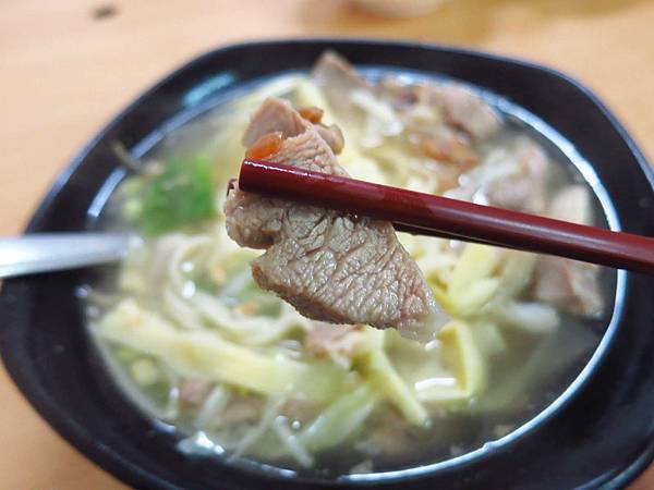 【林口美食】骨仔肉,醬香滷味-軟嫩好入口的骨仔肉 【林口美食】骨仔肉,醬香滷味-軟嫩好入口的骨仔肉