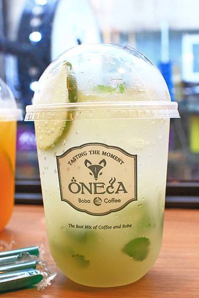 【台北美食】ONECA 丸咖-打卡聖地，少女心大噴發的文青飲料店