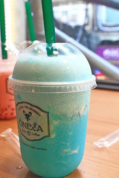 【台北美食】ONECA 丸咖-打卡聖地，少女心大噴發的文青飲料店