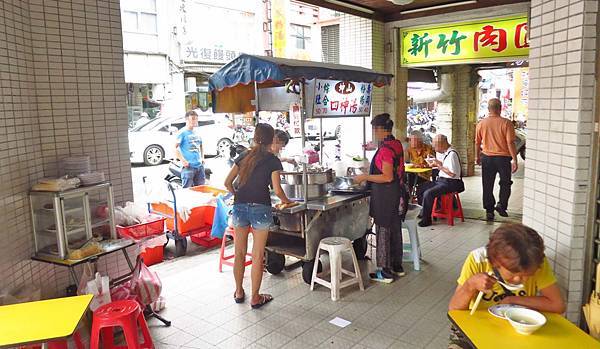 【台北美食】坤山四神湯-吃完會讚不絕口的路邊攤美食