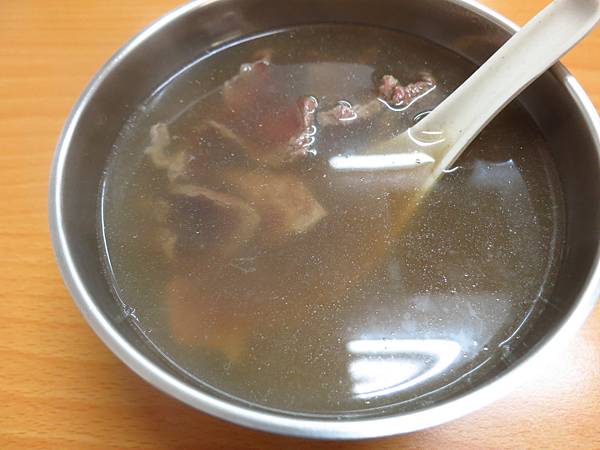 【林口美食】信立牛肉湯-不少網友推薦的台灣牛肉湯專賣店