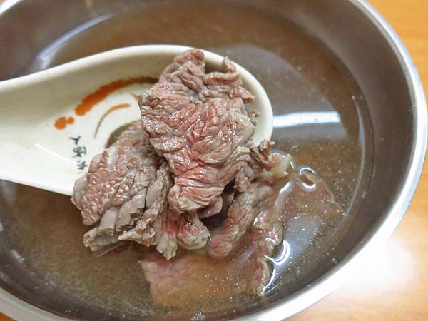 【林口美食】信立牛肉湯-不少網友推薦的台灣牛肉湯專賣店